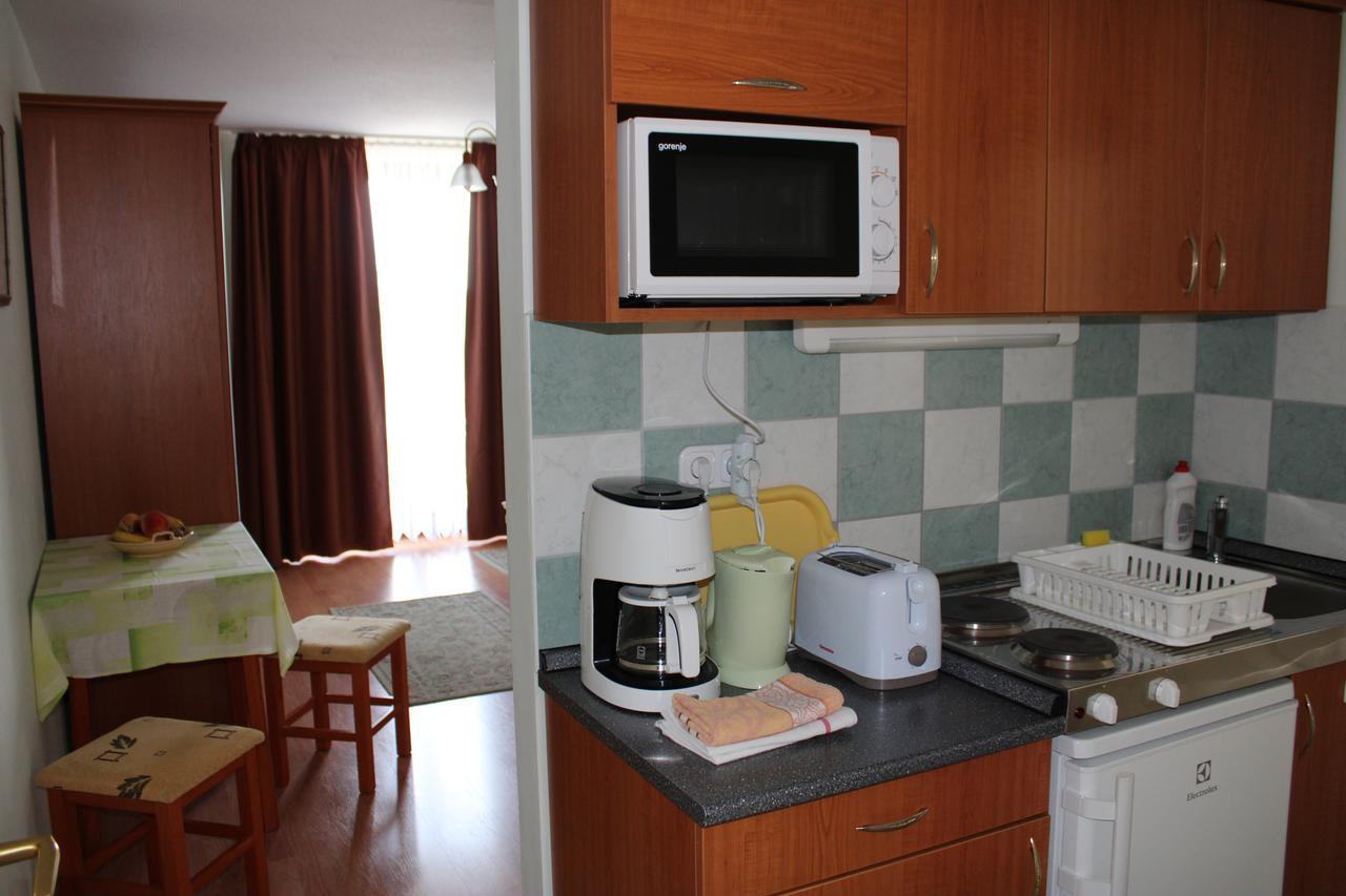 Erika Apartmanhazak Hévíz Екстериор снимка