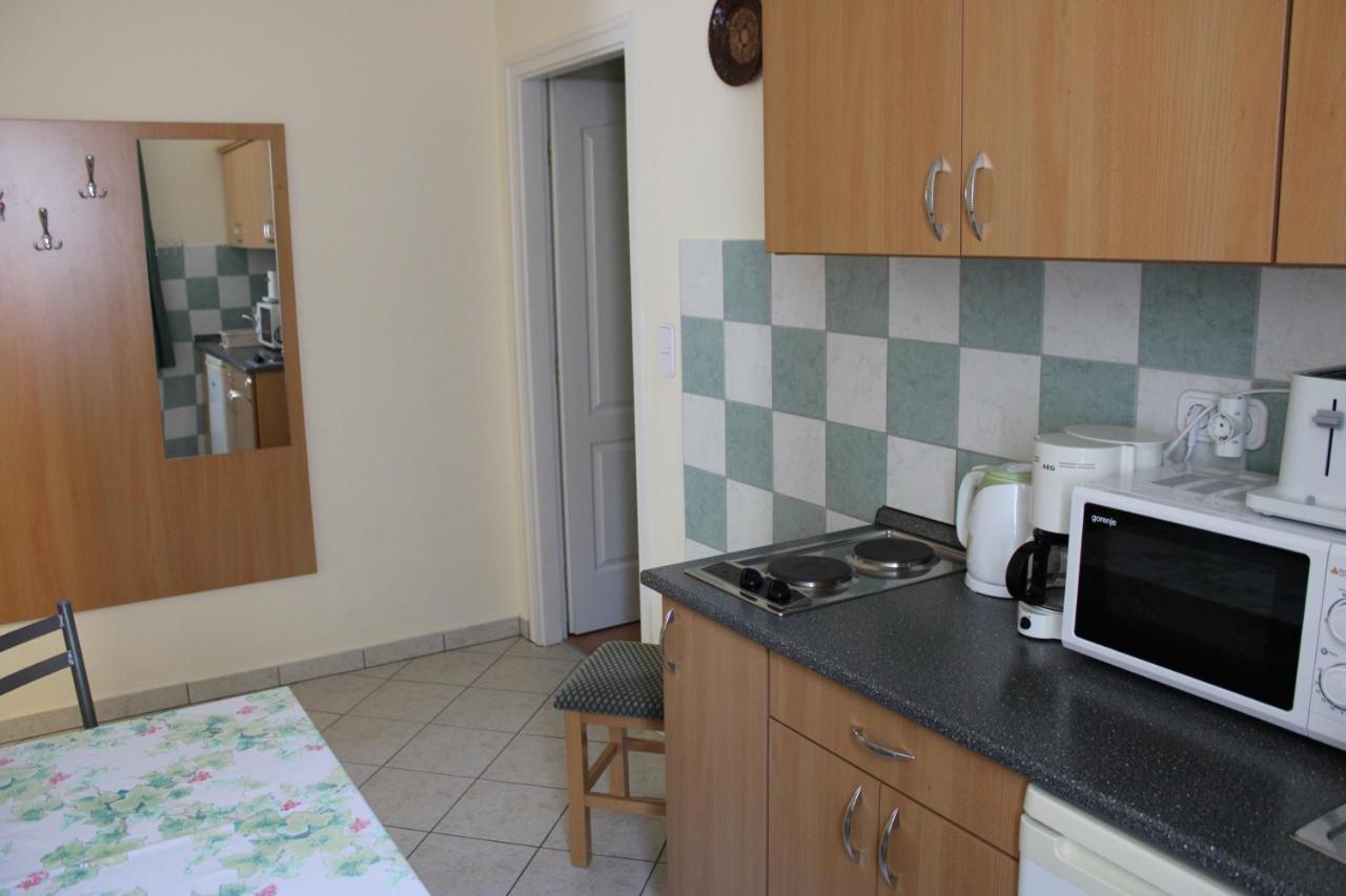 Erika Apartmanhazak Hévíz Екстериор снимка