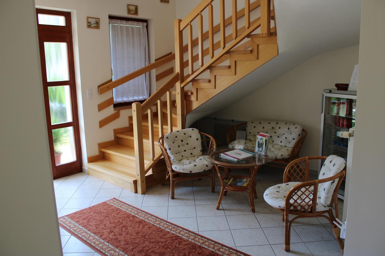 Erika Apartmanhazak Hévíz Екстериор снимка