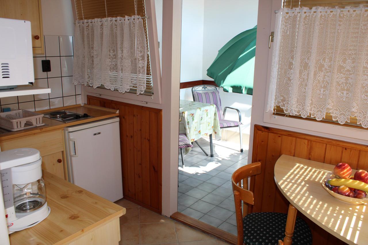 Erika Apartmanhazak Hévíz Екстериор снимка